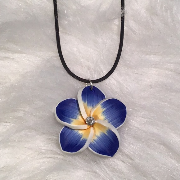 Fashion Jewelry - flower earring necklace set - Picture 3 of 5